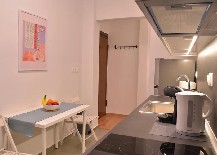 Kyana Center *